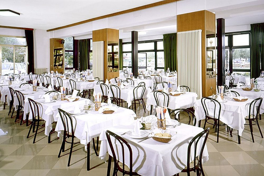 Lungomare Hotel 3*